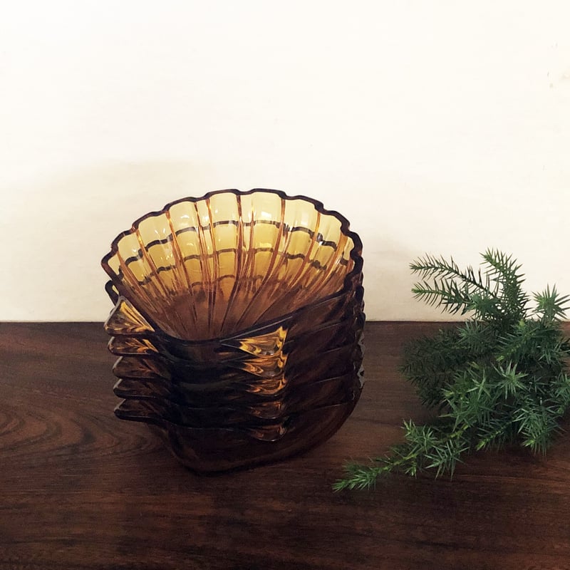 アンバーガラス 小鉢シェル 5セット〈古物〉 | 器屋 HAKOBE