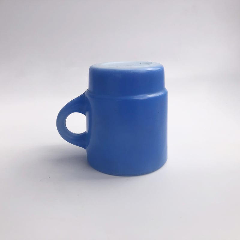 ファイヤーキング ミルクガラスマグ 水色〈古物〉 | 器屋 HAKOBE