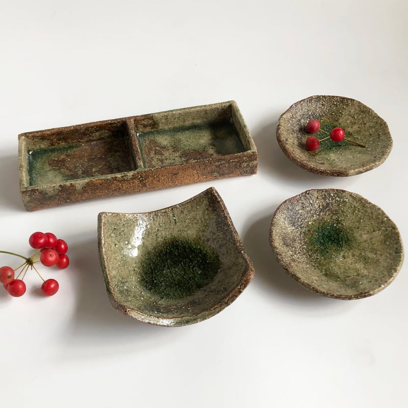 伊賀焼 忠央窯 秋野宏和 反り角皿 〈新品〉 | 器屋 HAKOBE