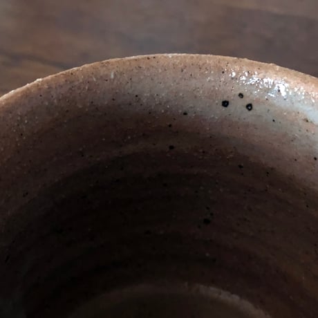 伊賀焼 長谷園 灰釉千筋 茶 マグカップ〈新品〉