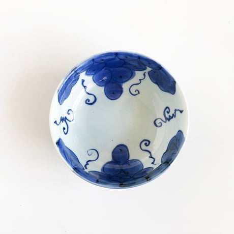 有田焼 其泉 染付 手描きぶどう文 多用鉢〈新品〉