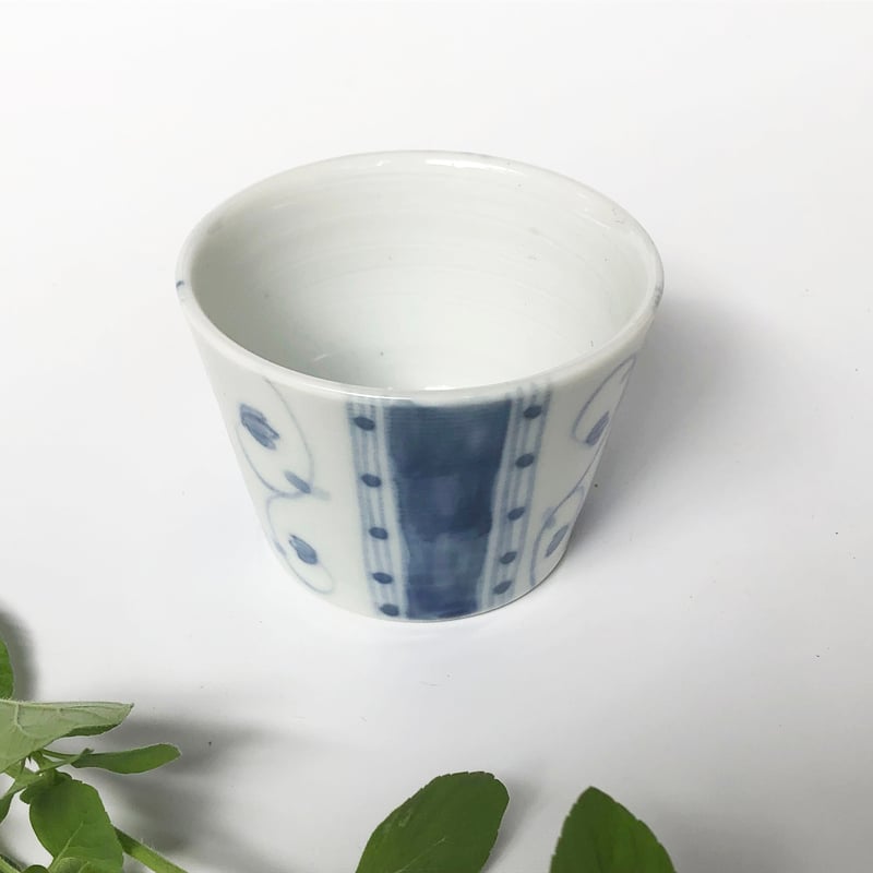 九谷焼 九谷青窯 蕎麦猪口 割取小花〈新品〉 | 器屋 HAKOBE