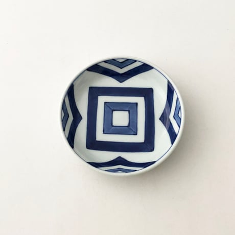 有田焼 青花 江戸紋 渕上り4寸皿〈新品〉