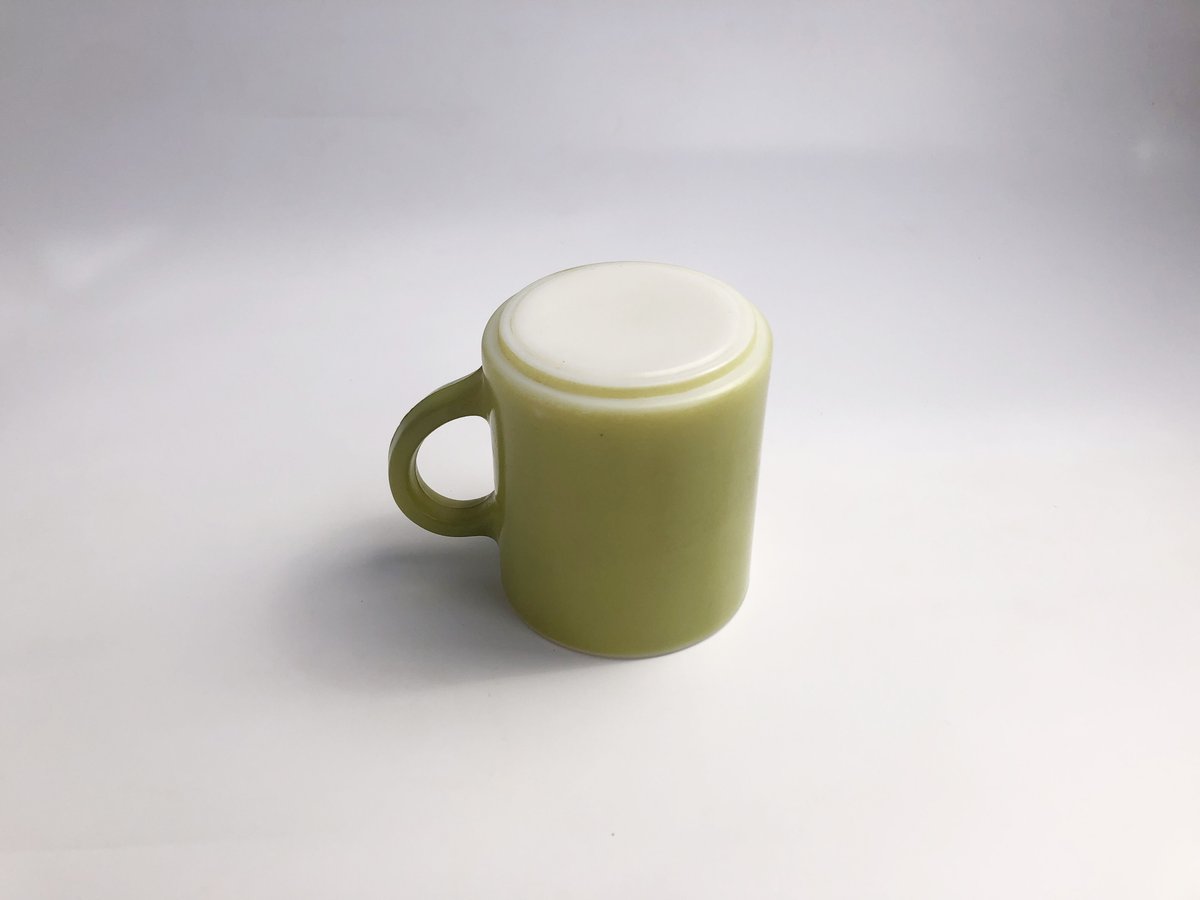 ヘーゼルアトラス ミルクガラスマグ 黄緑〈古物〉 | 器屋 HAKOBE