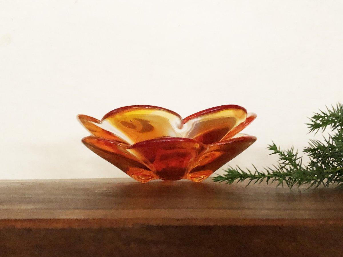 花型ガラス デザート皿 2セット〈古物〉 | 器屋 HAKOBE