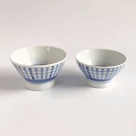 砥部焼 梅山窯 飯碗 くらわんか 格子呉須巻〈新品〉