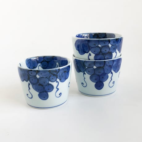 有田焼 其泉 染付 手描きぶどう文 そば猪口〈新品〉