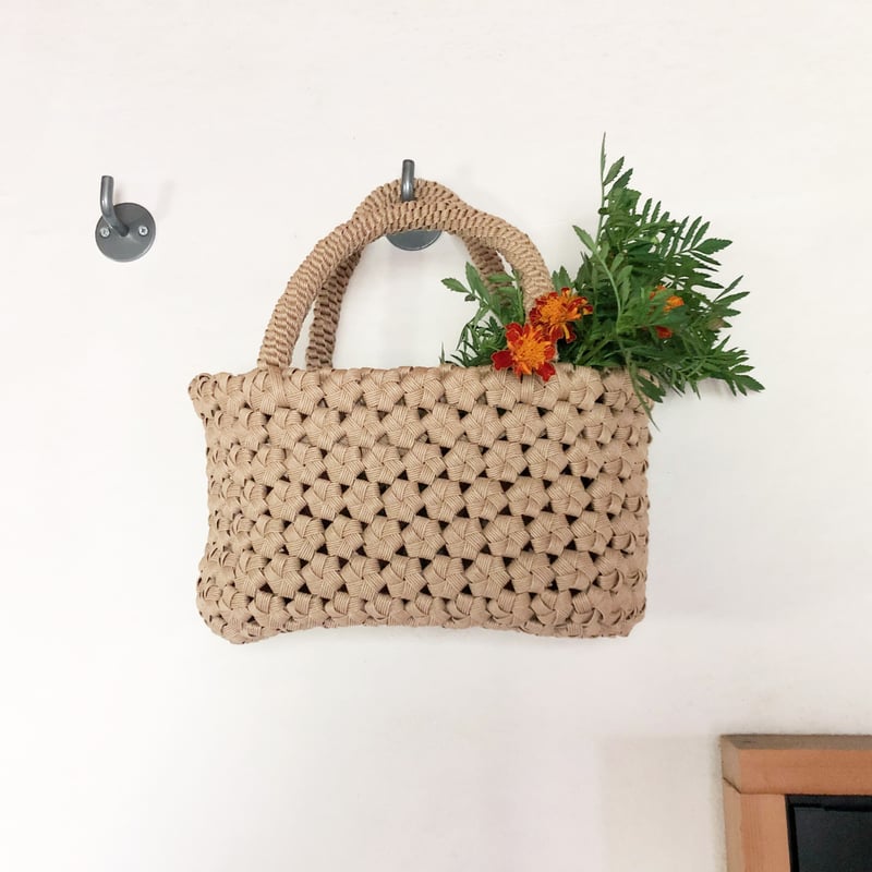 花結び編みのかごバッグ（6本幅）ナチュラル〈新品〉 | 器屋 HAKOBE