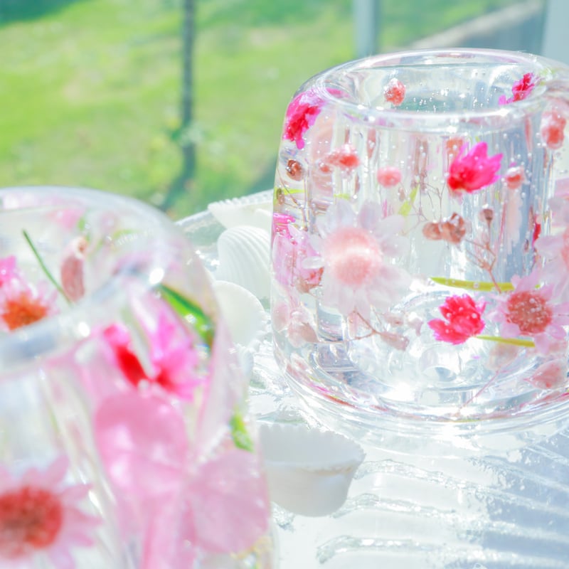 本物のお花を散りばめた固まるハーバリウムペン立て＆歯ブラシ ピンク2