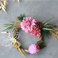 希少なプリザ（枯れない生花）の菊とデンファレをアレンジした　和風アレンジ 希少なプリザ（枯れない生花）の菊とデンファレをアレンジした 和風