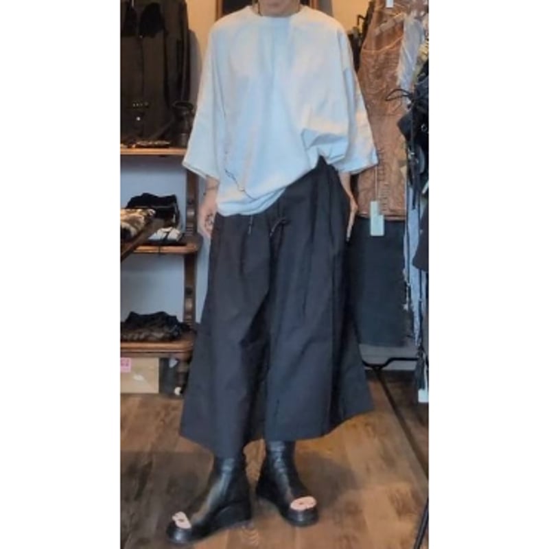 KMRii ・ケムリ・Cotton Wide Tuck Pants・ワイドクロップドパンツ |