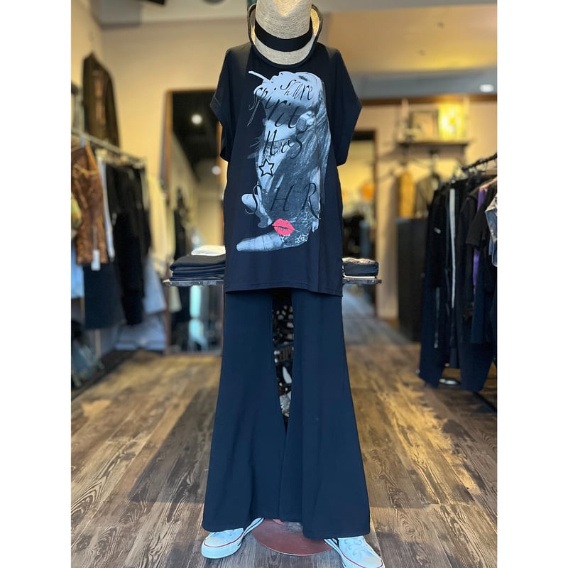 SHARE SPIRIT サルエル 美品❣️SHARE SPIRIT スキニーパンツ