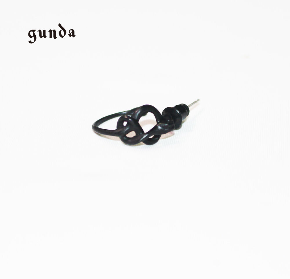 gunda ・ガンダ・STEALTH HOOP/PI/Matte Black・シングルピアス