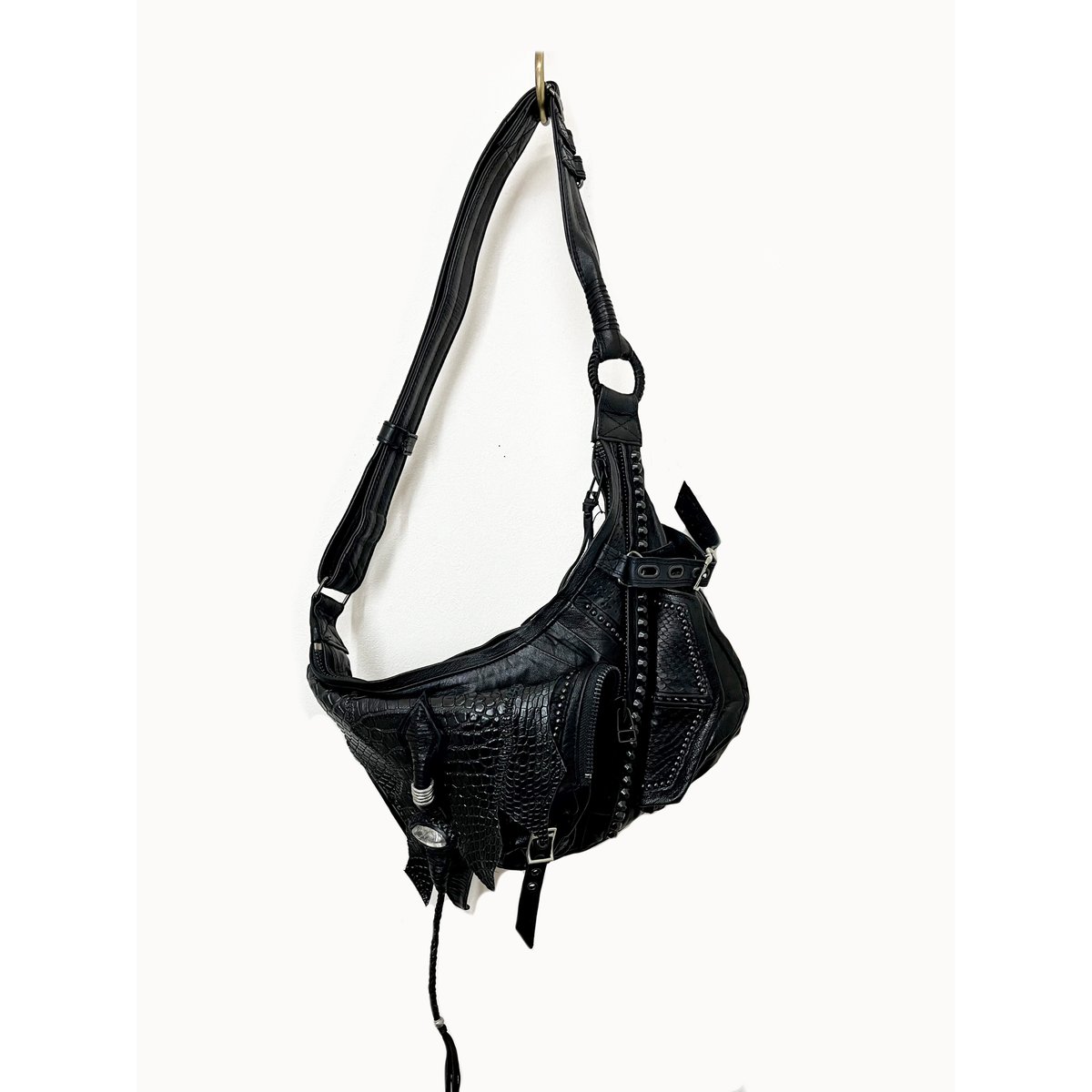 KMRii BRACK RAVEN PARKA ケムリ KMRii ・ケムリ・ Black Raven Vest 05・パーカーベスト | MEGA