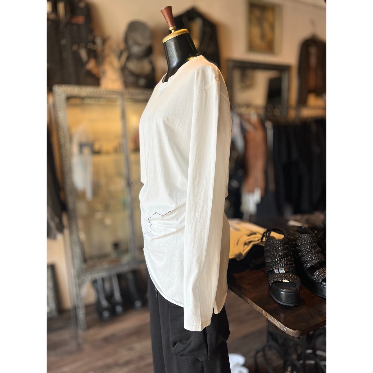 kmrii ロンＴ KMRii ・ケムリ・Crack Cut/ LS・ロングスリーブ・Black & White