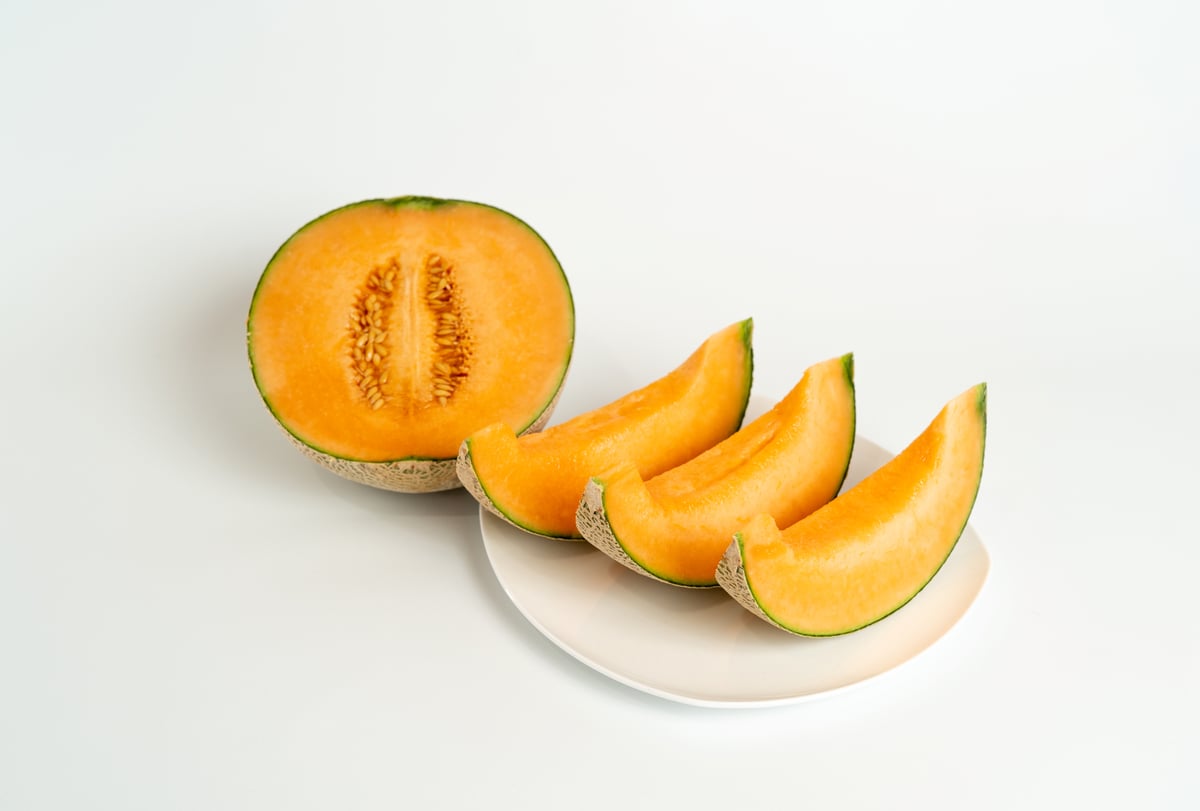 予約受付！《糖度センサー認証》情熱メロン【赤肉メロン2玉入り】新潟