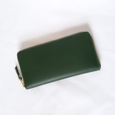 緑色の長財布