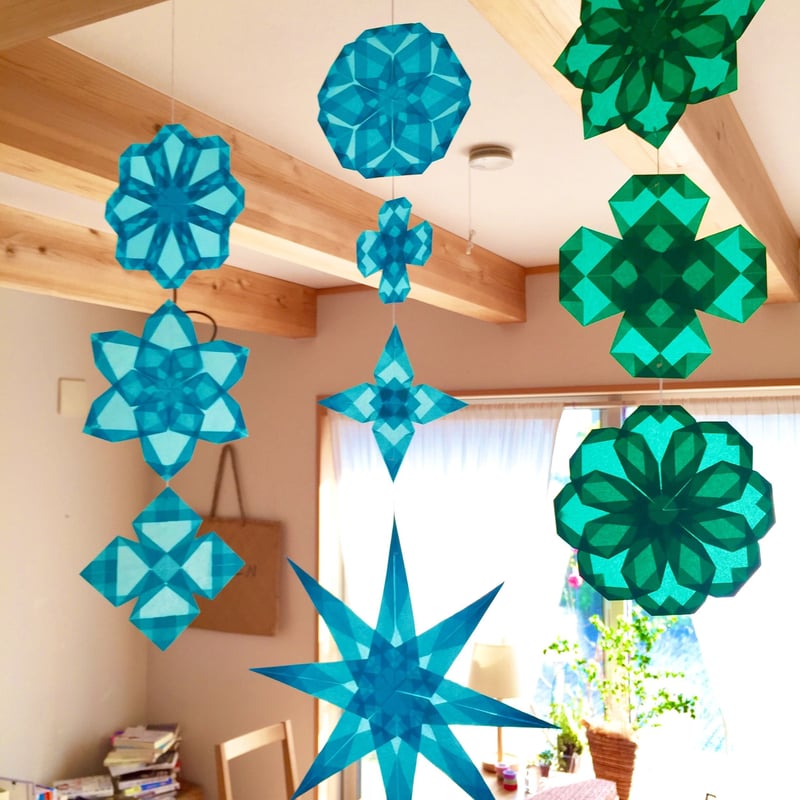 単色バラ注文10冊まで】ひかりとり紙7.5㎝角単色100枚入り・A4折り図