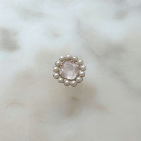 Rose pearl ring
