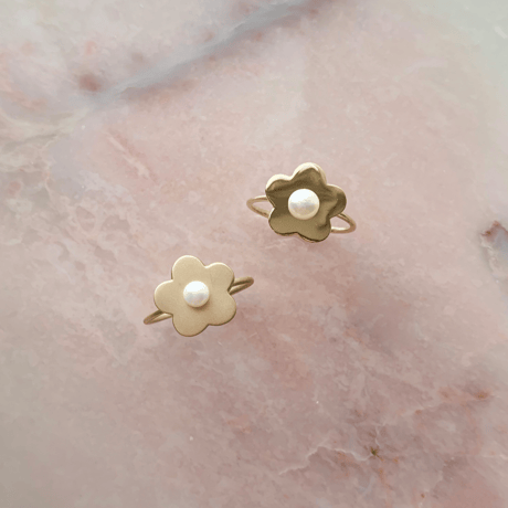 Bloom pearl ring