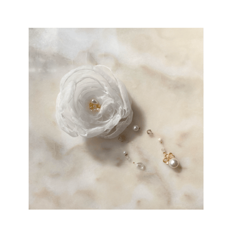 Flower × Pearl code ribbon choker 【White Bloom】