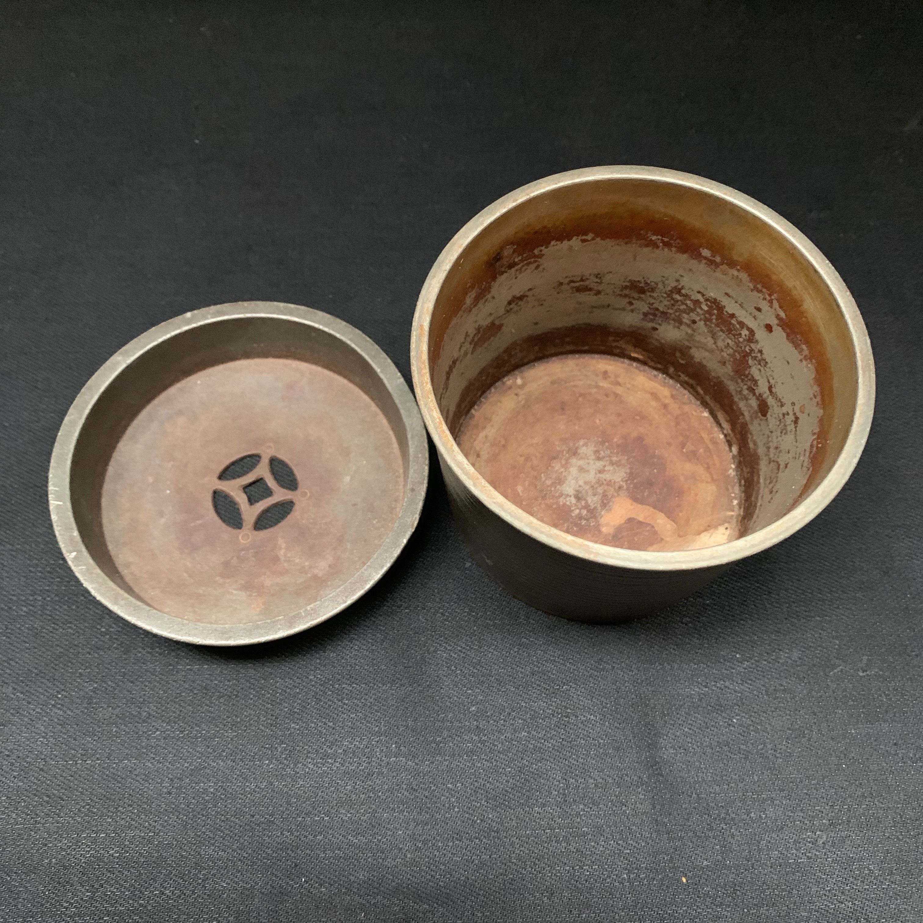 古錫製 茶入 茶心壺 間村自造　煎茶道具　E344 Japan Antique 古錫 間村自造 純錫 錫器 在印 盃洗 建水 こぼし 煎茶