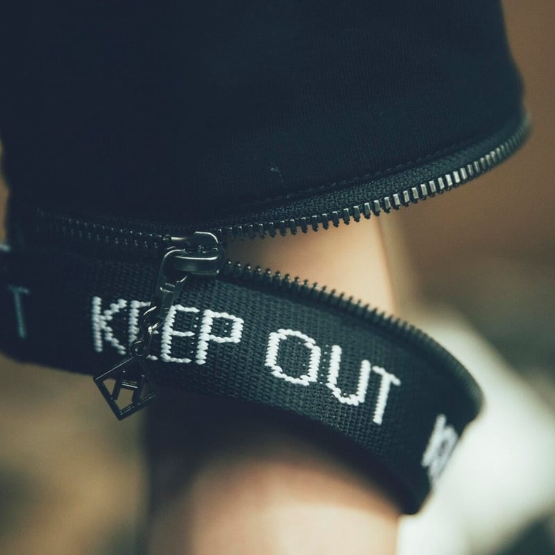 Keepout T-shirt | ha | za | ma (overseas) Keepout T-shirt | ha | za | ma (overseas)