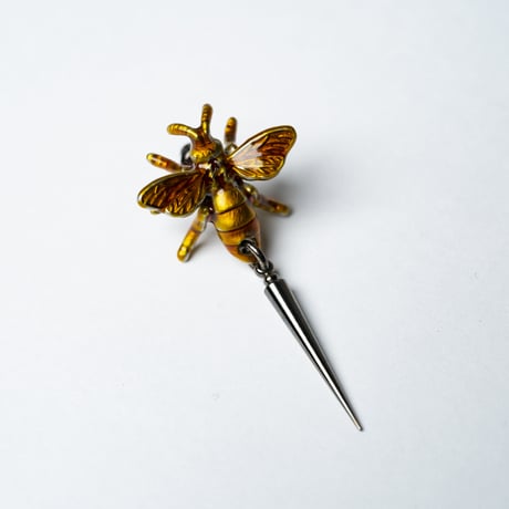 Pin Bee Earring