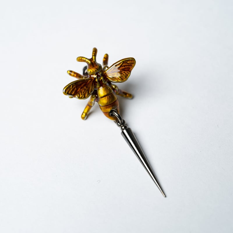 hazama ピンビー　ピアス Pin Bee Earring | ha | za | ma (overseas)