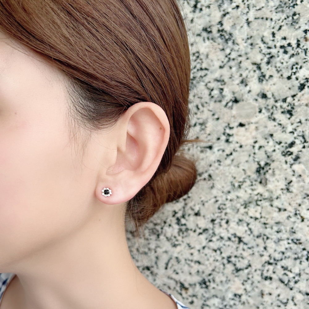 AU発人気◆RELIQUIA◆防水コーティング/貝殻&波ピアス K10YG オニキス / キュービックジルコニア ピアス