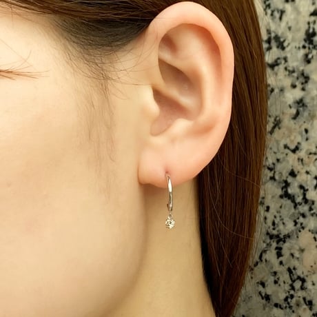 PT900ダイヤモンドピアス(シングルダンシング)