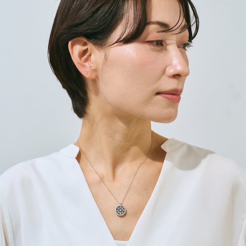 PT850 / 950 / K18PG H&C ダイヤモンド / カラーストーン ネックレス