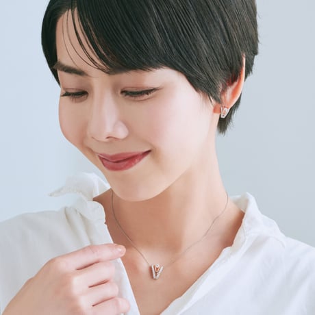 PT900/PT950/K18PG H&Cダイヤモンド ピアス 102708010094