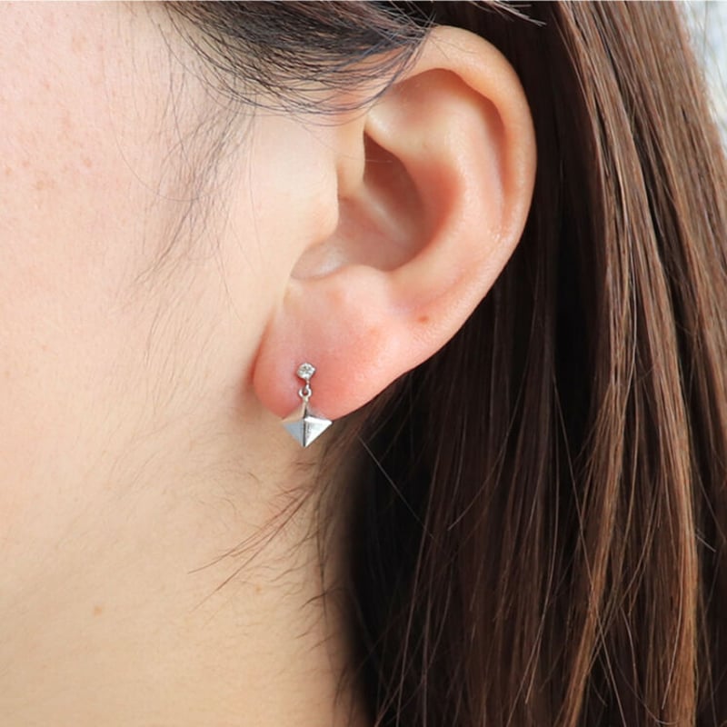 PT900ダイヤモンドピアス | VERITEOnline-Shop｜ラグジュアリーな  