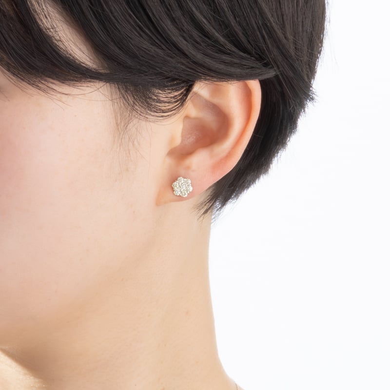 PT900 / PT950 ダイヤモンド ピアス 125208160012 | VERITEO