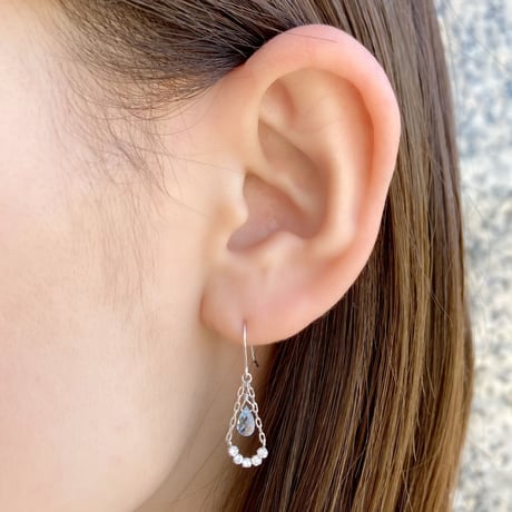 K10WG ブルートパーズ/キュービック ピアス 108208060032