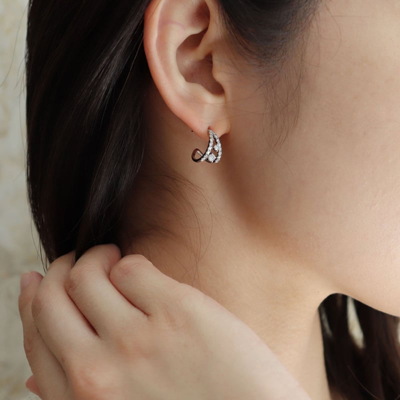 PT950 ダイヤモンド ピアス 116208020117 | VERITEOnline-Sh