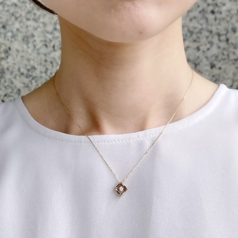 QIREINI K10YG ダイヤモンド ネックレス （ダンシングストーン