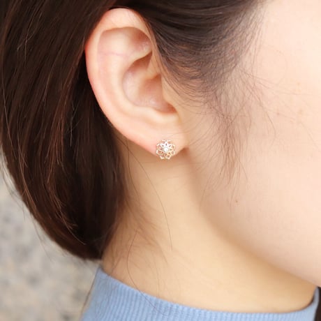QIREINI K10YG H&Cダイヤモンド ピアス 113808010082