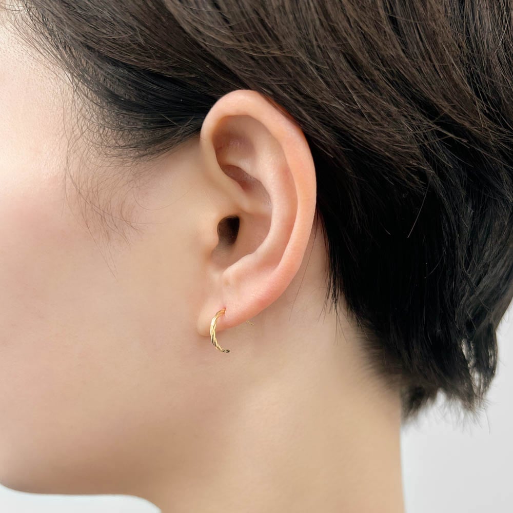 K18YG ピアス 125208160004 | VERITEOnline-Shop｜ラグジュ