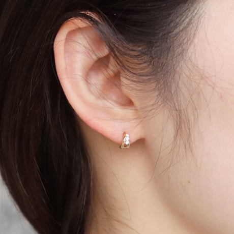QIREINI K10YG H&Cダイヤモンド ピアス 102708010028