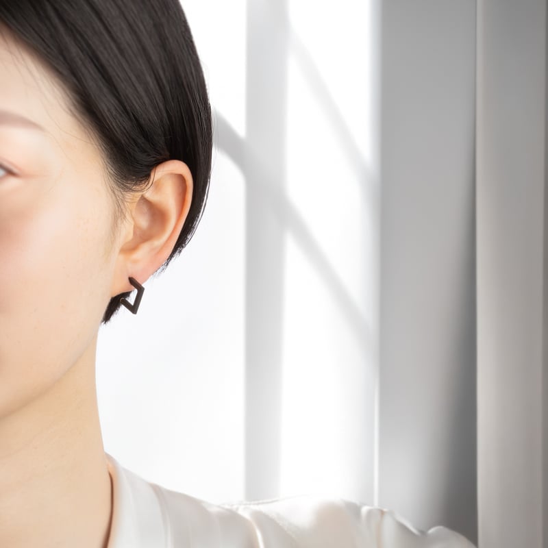 K10YG オニキス ピアス 403508061505 | VERITEOnline-Shop