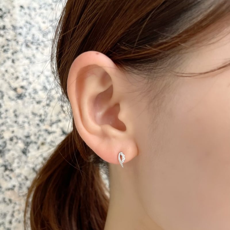 QIREINI K10WG ダイヤモンドピアス | VERITEOnline-Shop｜ラグジ 