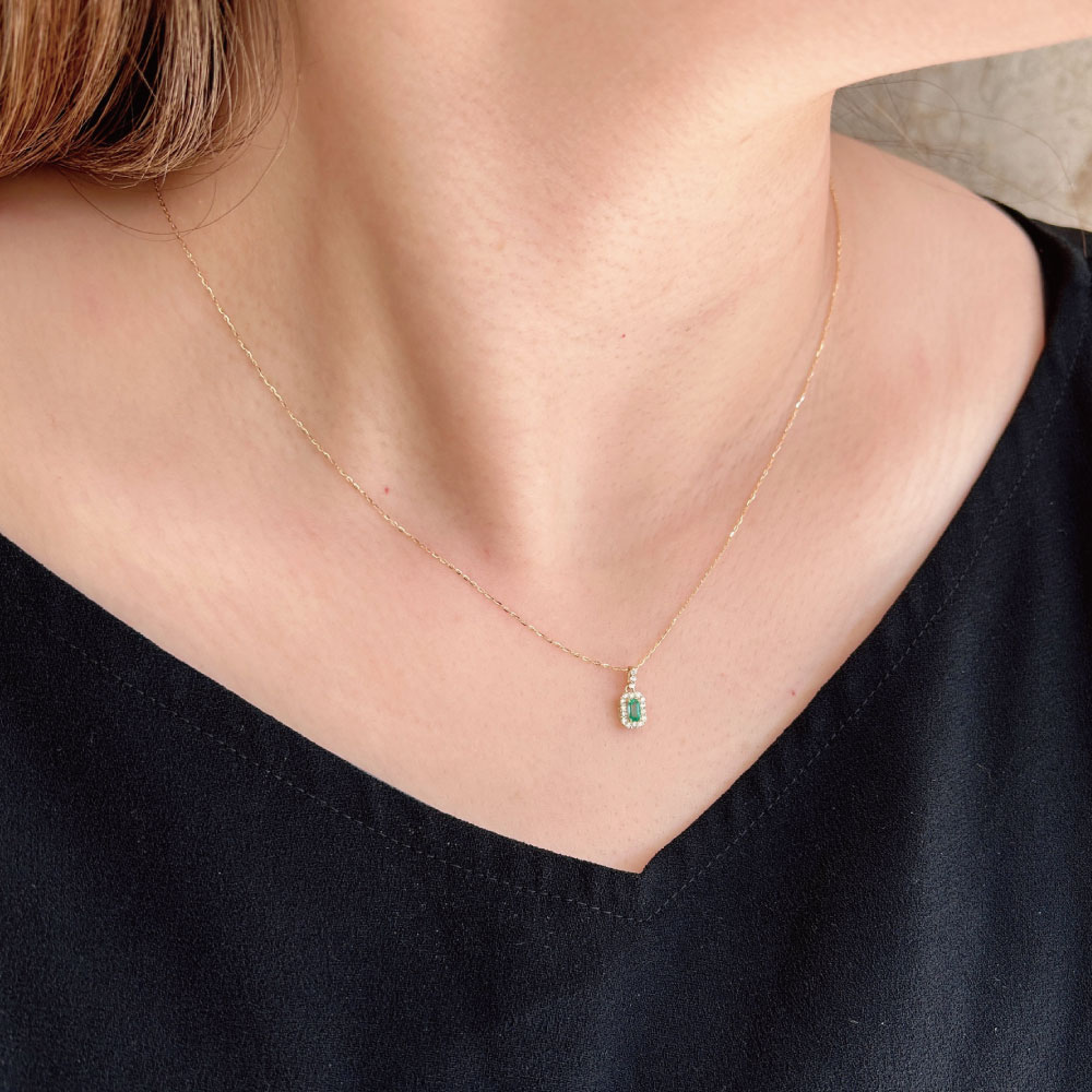 新品K18YGエメラルド0.27ctダイヤモンドペンダントネックレス