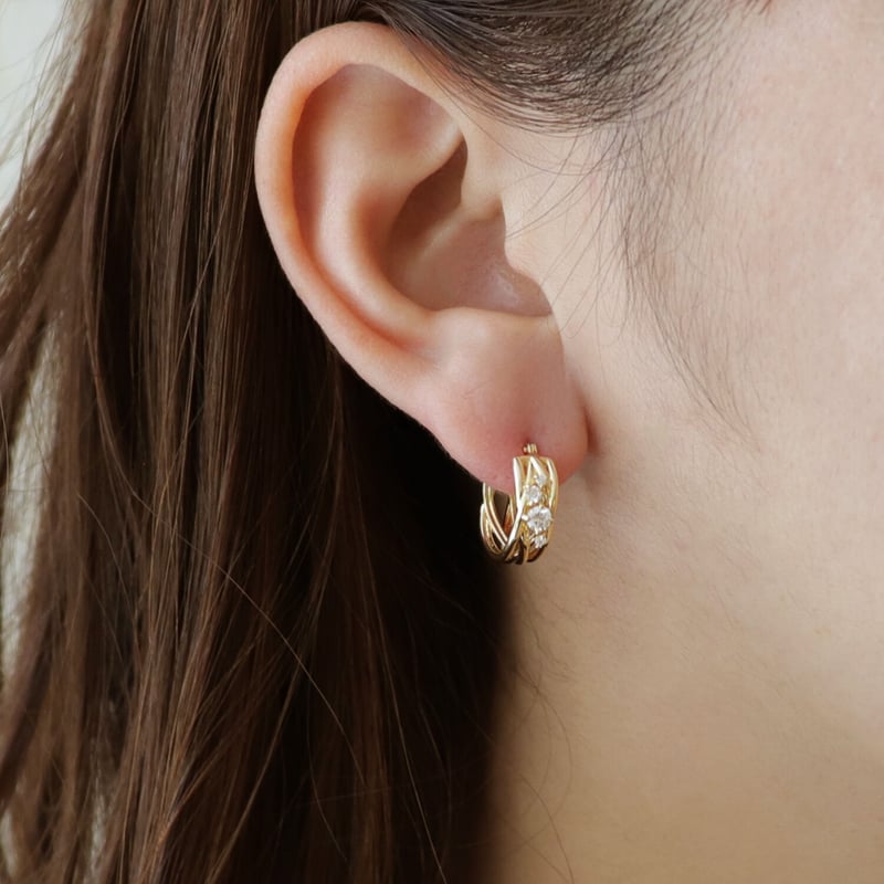 e.m. ダイアモンド K18YG 片耳ピアス② K18・イナズマダイヤピアス/片耳 – ex'position