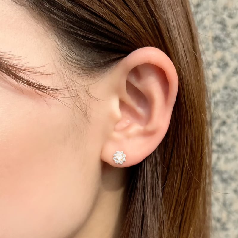 K10YG ホワイトクォーツ/キュービックジルコニアピアス K10YG ホワイトクォーツ/キュービックジルコニアピアス