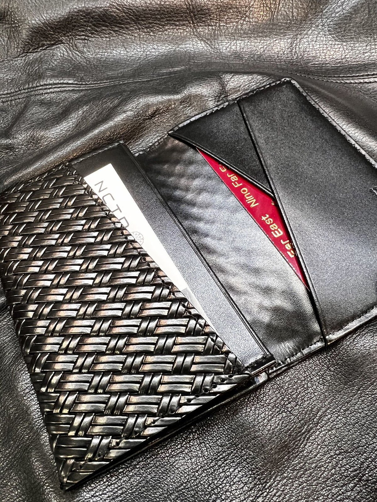 アジロ編みグレイン名刺入れ | 太陽光発電で二酸化炭素を削減する