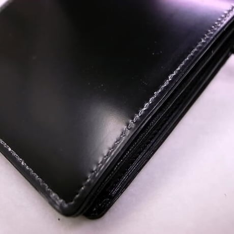 ジャパンブラックコードバンチェンジパースウォレットワキシーフィニッシュ