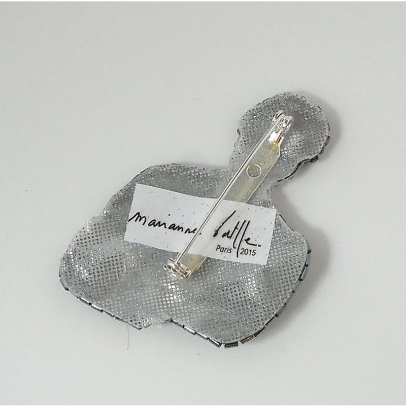marianne batlle(マリアンヌバトル) ブローチ St Laurent Gris marianne batlle(マリアンヌバトル) ブローチ St Laurent Gris
