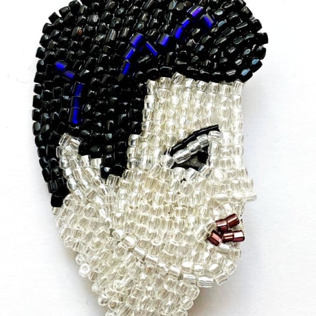 marianne batlle ブローチ   　エルヴィス　small　パリ　ハンドメイド　ガラスビーズ　フランス　エルヴィスプレスリー　Elvis Presley